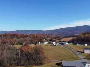 3047 Easy Going Ln, Newport, TN 37821