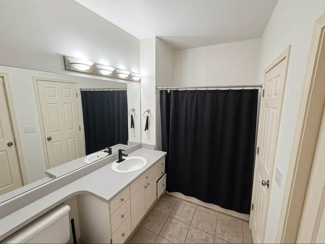 1 bed, 690 sqft, $2,000 — Photo 2