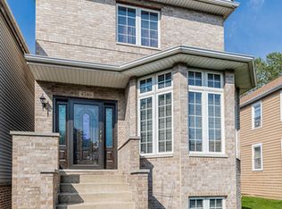 4548 S Emerald Ave, Chicago, IL 60609