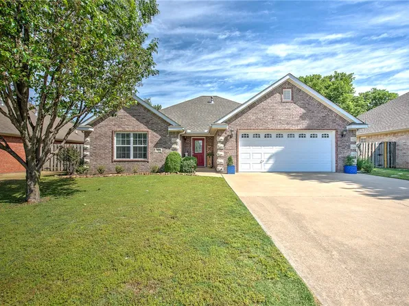 3905 W Amour Dr, Rogers, AR 72758