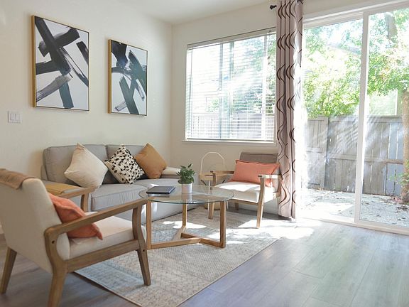 3rd image of 230 Natalino Cir