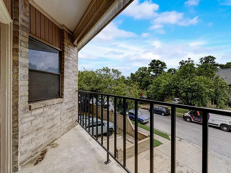 3316 Guadalupe St #219 — Photo 8