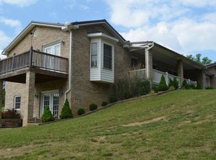 113 Fuss Creek Ln, Bluefield, WV 24701