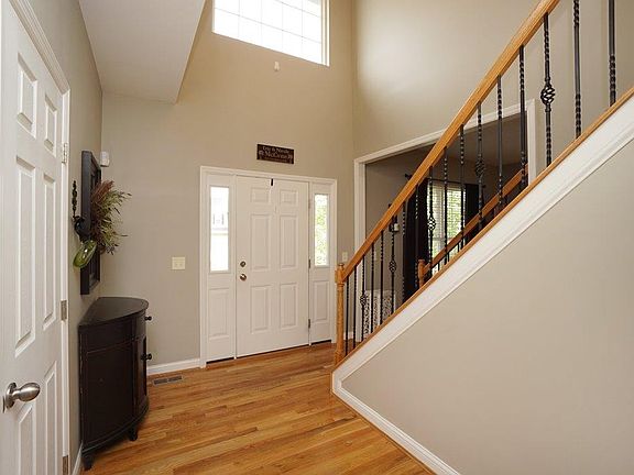 3rd image of 8330 Windy Harbor Way