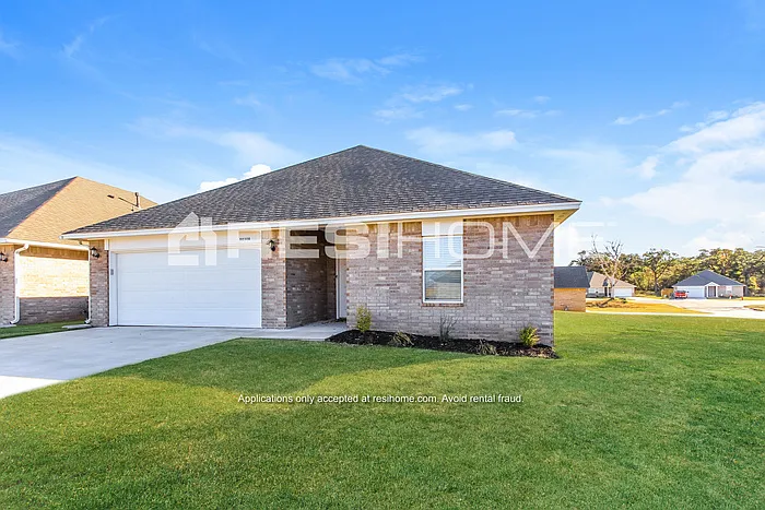 8030B Wesley Ave — Photo 3