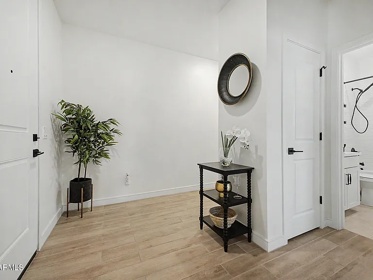 8620 W Hayward Ave — Photo 16
