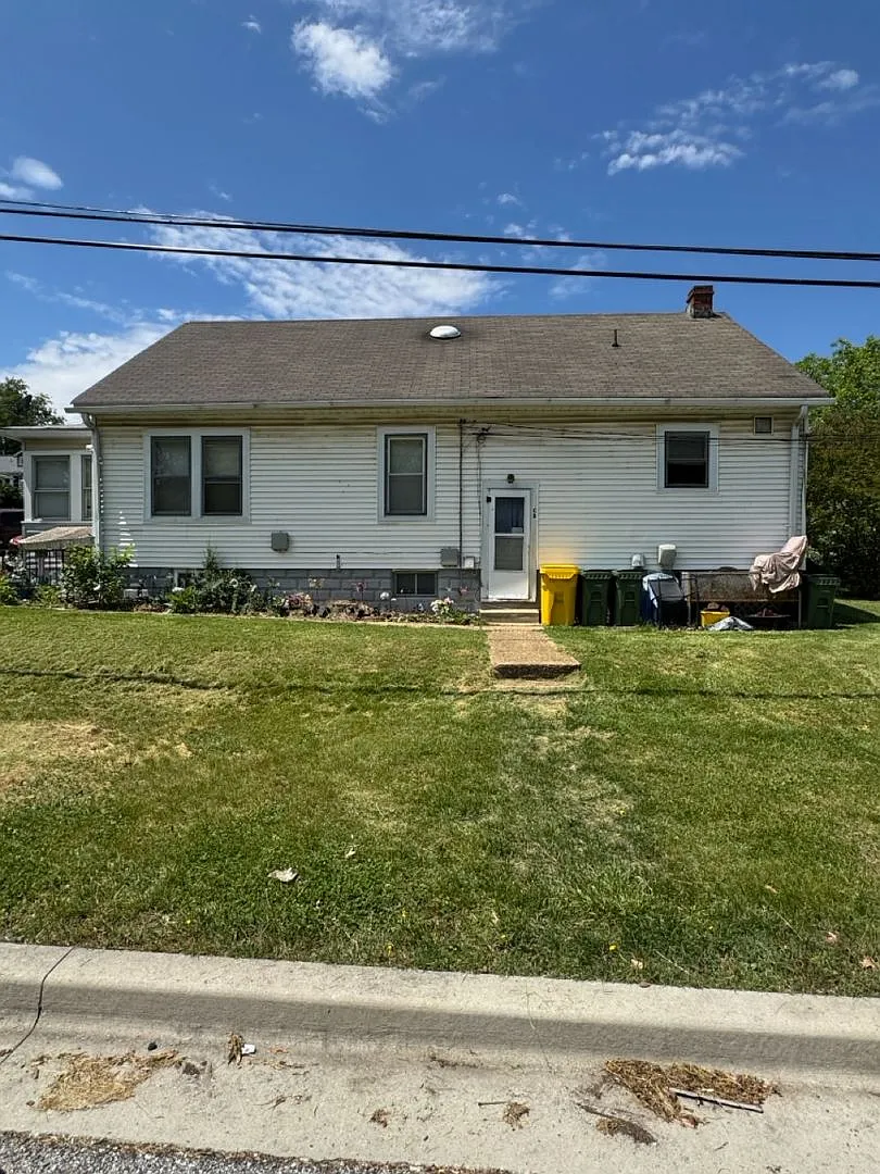 216 Charles Street — Photo 2