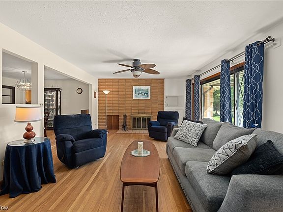 5th image of 6882 Glenella Dr