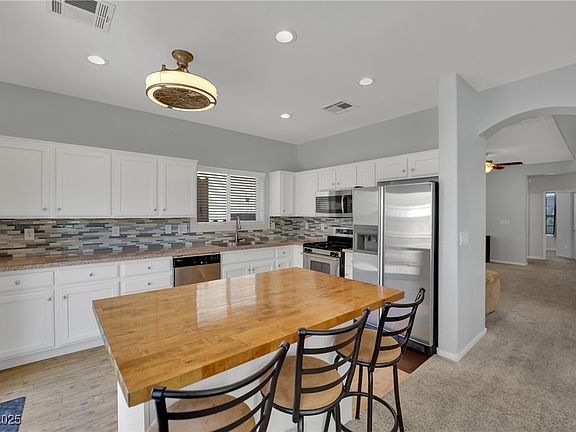 3rd image of 9131 Grand Sunburst Ct