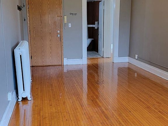 5th image of 6 Leech St #11367997