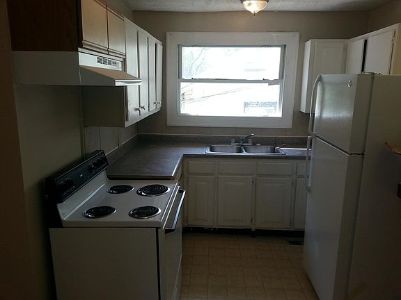 5th image of 3800 Hampton Ave