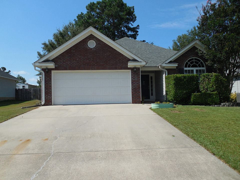 1st image of 2095 Sylvan Lake Dr
