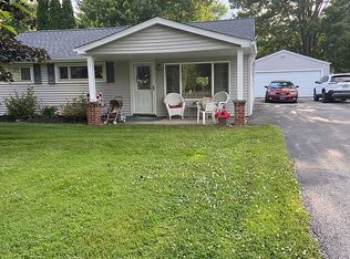 9854 Oakwood Dr, Twinsburg, OH 44087
