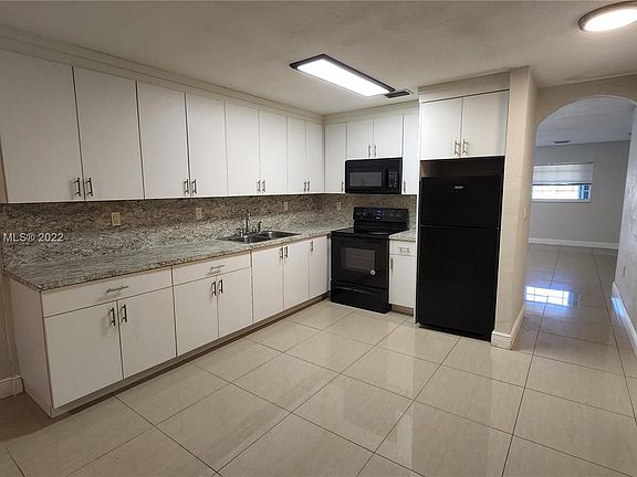 3rd image of 10370 NW 10th Ave #10370