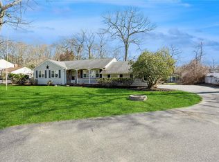 22 Fairway Dr, Middle Island, NY 11953