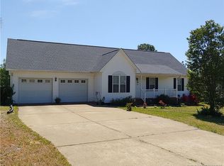 345 Northview Dr, Sanford, NC 27332