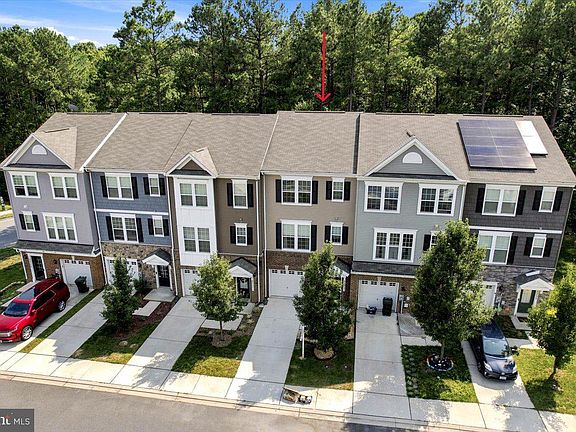 5th image of 23383 Thuja Ln