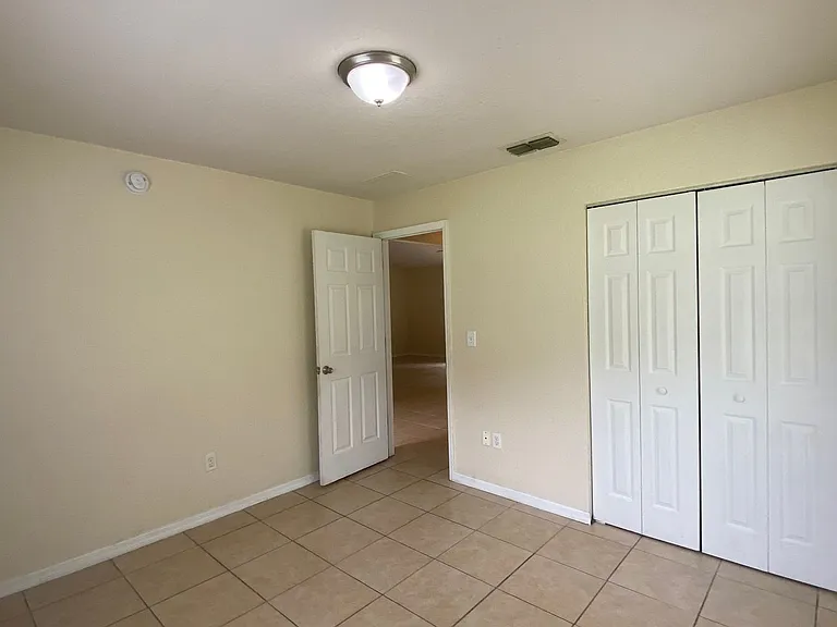 523 Silver Way Dr — Photo 14