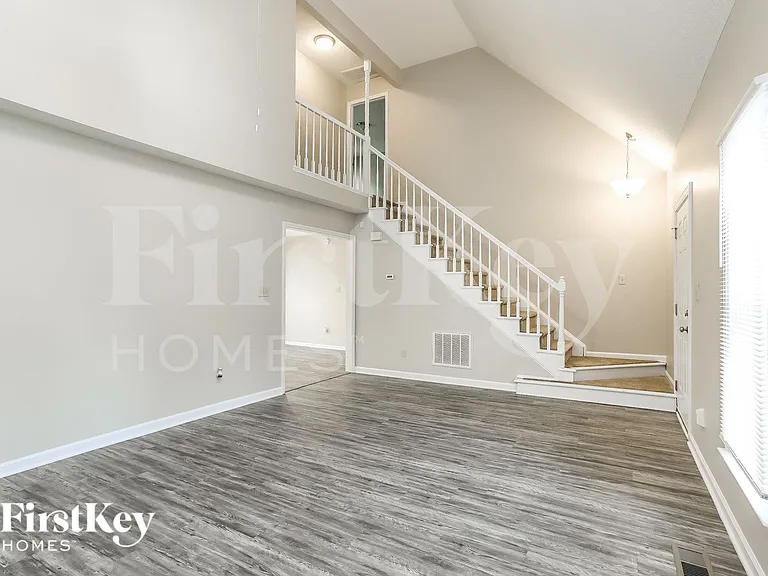 3 Lyle Ct — Photo 3