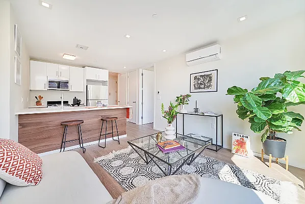 Rented by Living New York | media 22