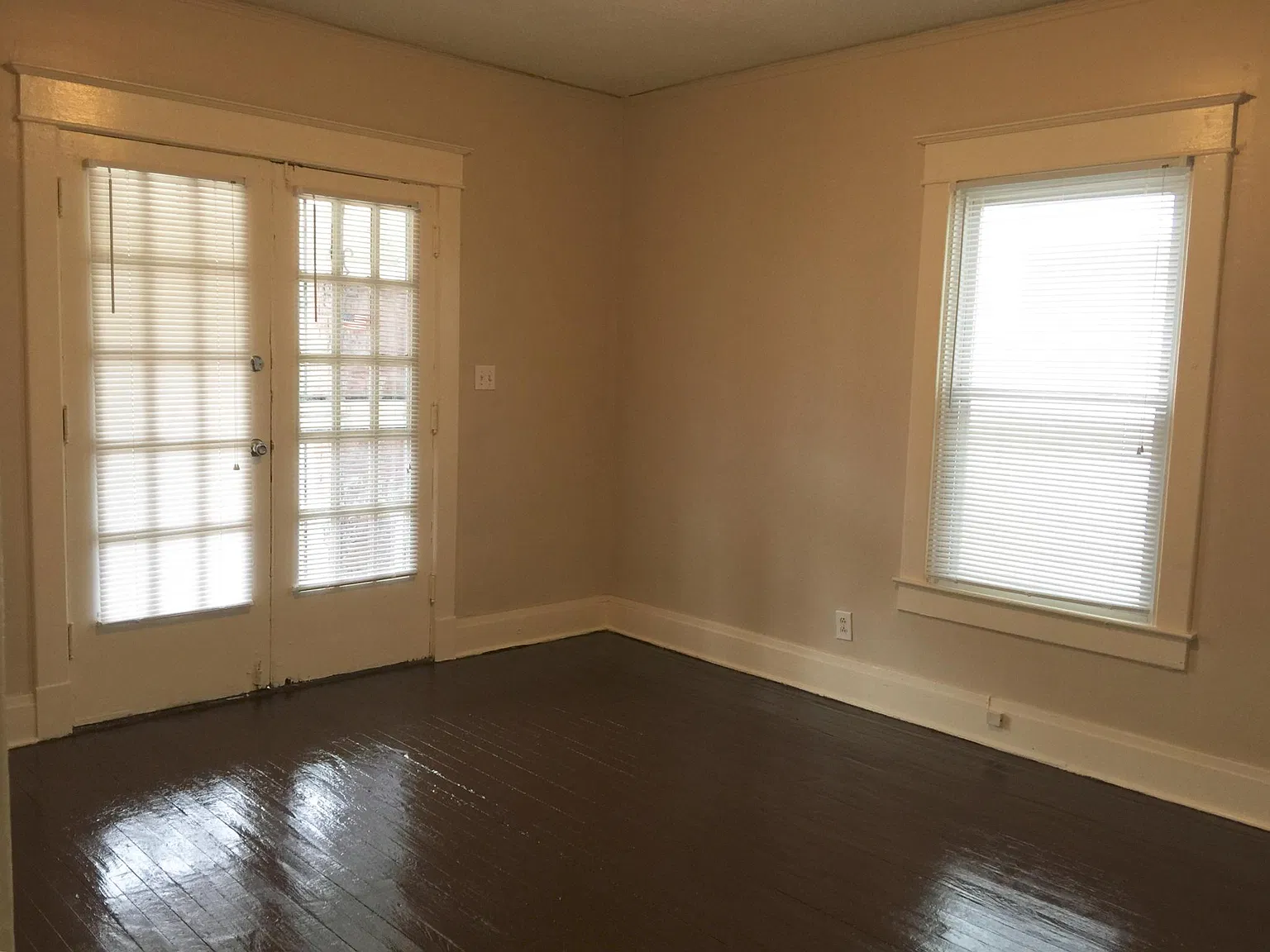 1823 W Hill St — Photo 4