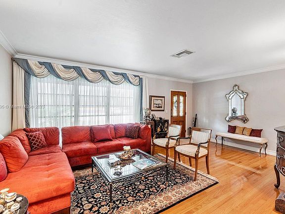 5th image of 4315 Alhambra Cir