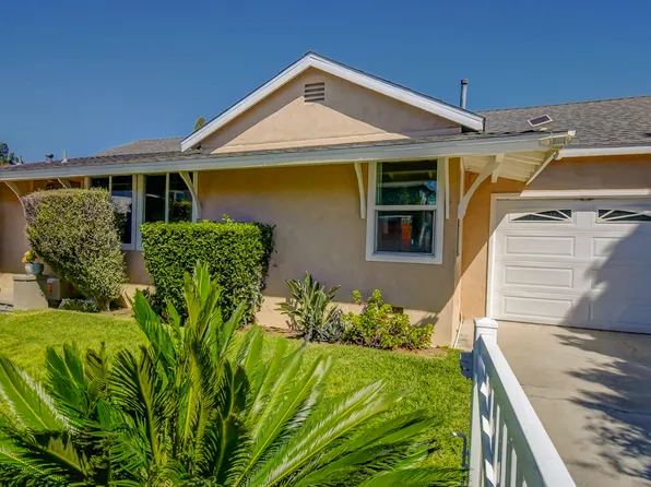 138 Walnut St, Costa Mesa, CA 92627
