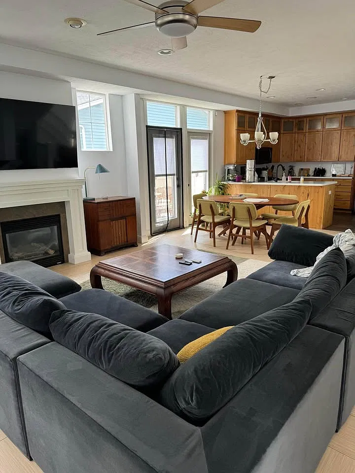 5 bed, 3.5 bath, 2488 sqft, $925 — Photo 4