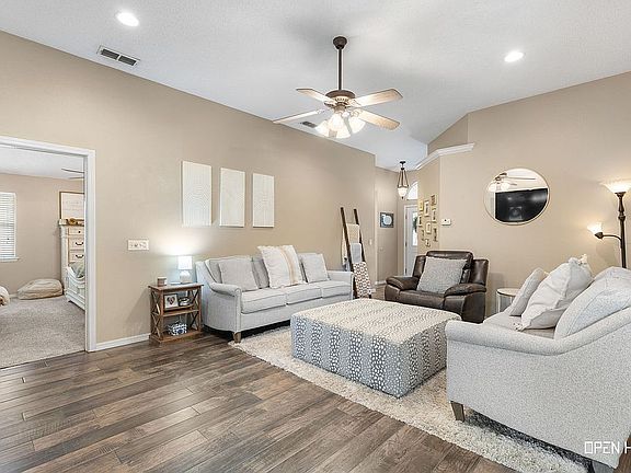 5th image of 510 Callie Ln