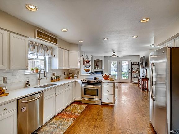 5th image of 720 W 1st Ave