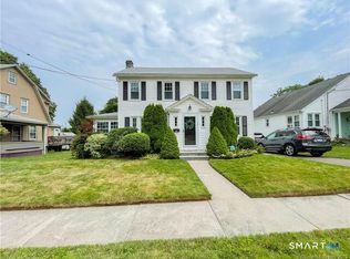 16 Meriden Ave, Meriden, CT 06451