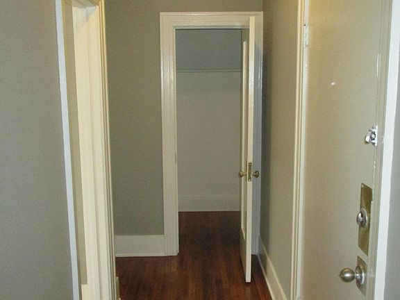 5th image of 3811 E 4th St APT 4