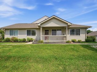 4359 Seahorse Ln, Groveport, OH 43125
