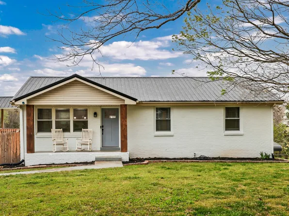 1440 Hickory Point Rd, Clarksville, TN 37043