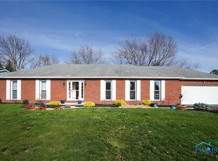 2412 Foxbury Ln, Findlay, OH 45840