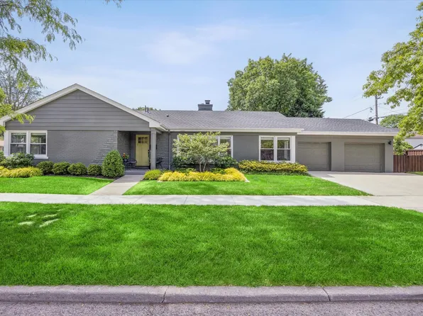 802 S Spring Ave, La Grange, IL 60525