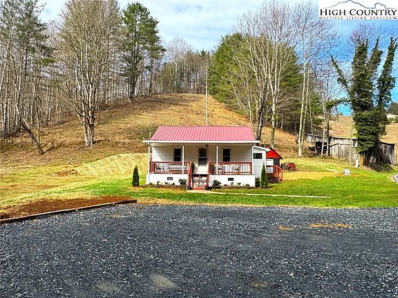 3rd image of 303 Sugar Tree