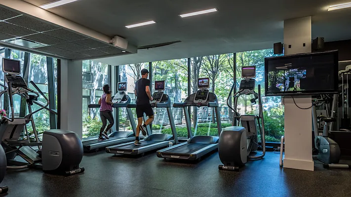 Rented by Nooklyn NYC LLC | media 81