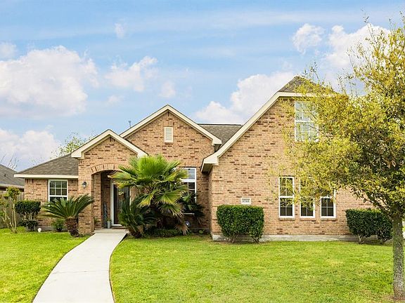 2nd image of 1710 Prince Dr