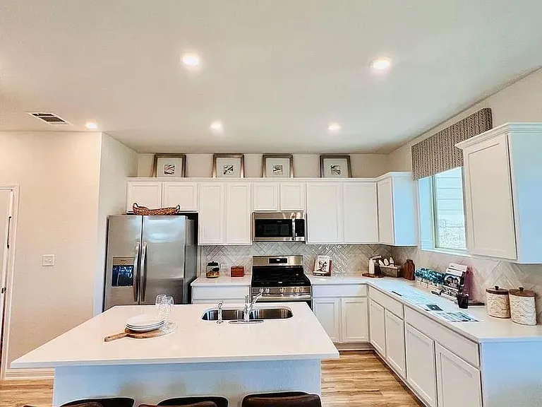 2203 Cowbird Path — Photo 18