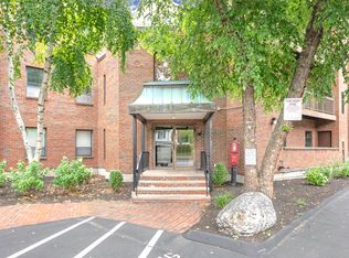 123 Elm St APT B-11, Quincy, MA 02169