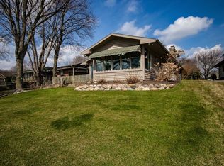 23060 Greenleaf Blvd, Elkhart, IN 46514