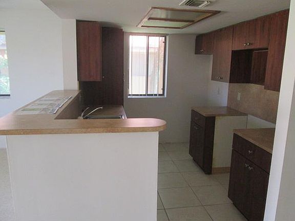 2nd image of 3220 Coral Lake Dr