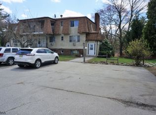 218 Lake Dr, Montague, NJ 07827