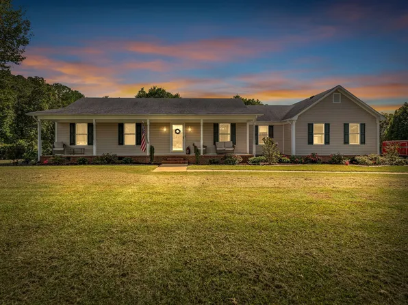 118 Old Jackson Hwy, Leoma, TN 38468