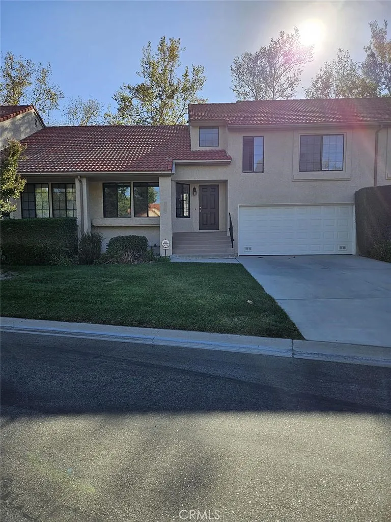 2 bed, 1343 sqft, $3,200 — Photo 1