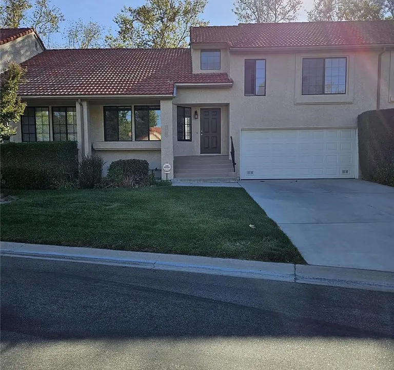 20057 Avenue Of The Oaks