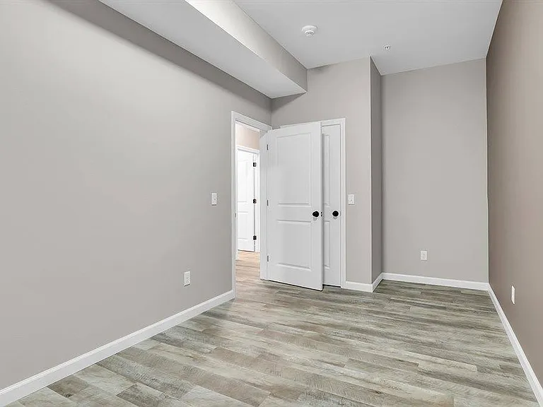 70 Court St #10 — Photo 7