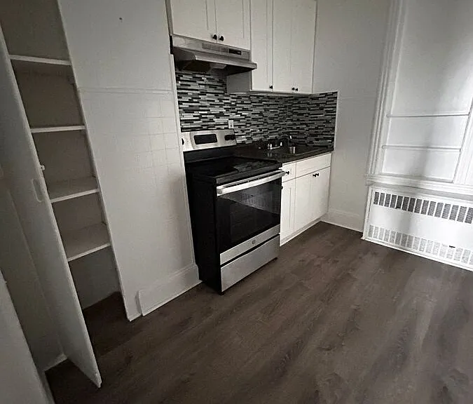 148 Linden St — Photo 1