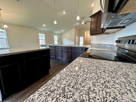 4th image of 2460 Privet Berry Dr